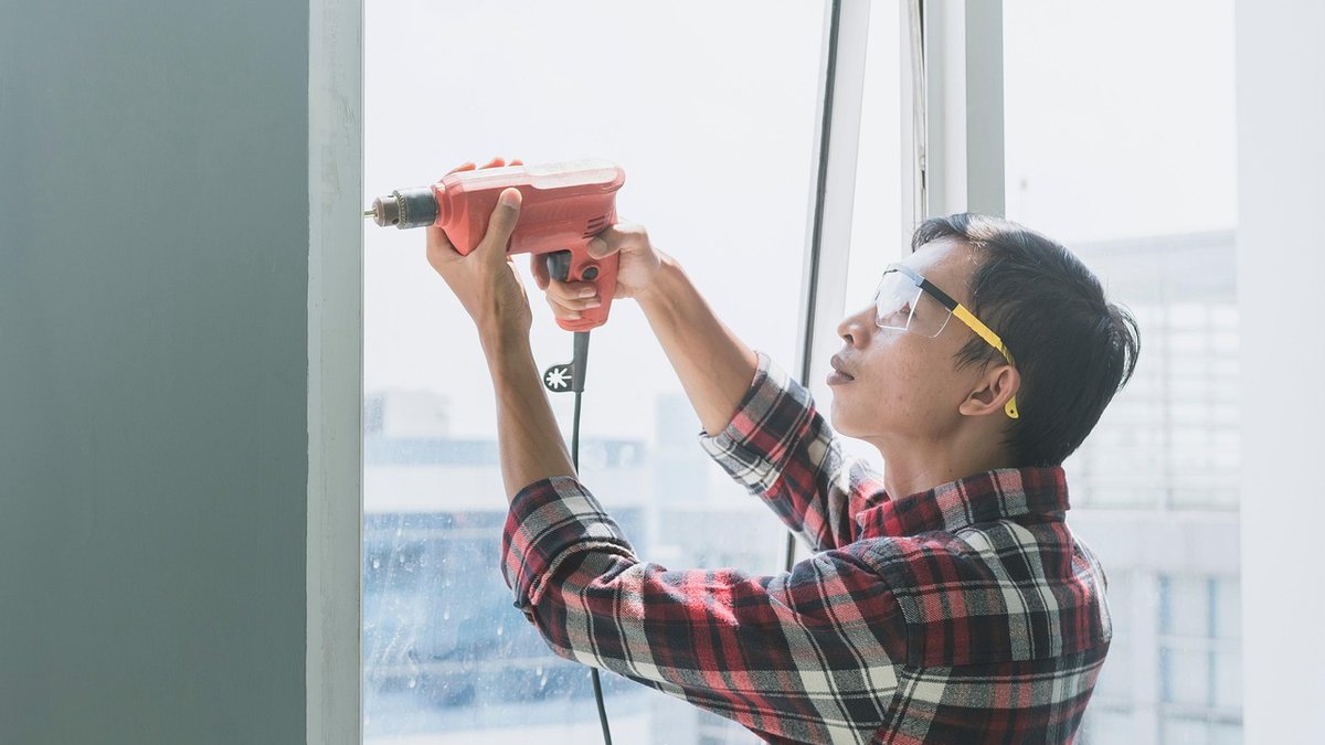 Questions to Ask Before Hiring an Electrician